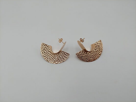 Aretes dorados martillados - Imagen 2